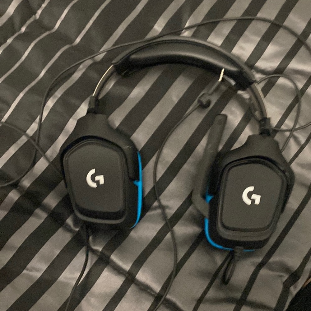 Xbox series S/X controller & Gaming Headset for any console,xbx,ps,pc etc